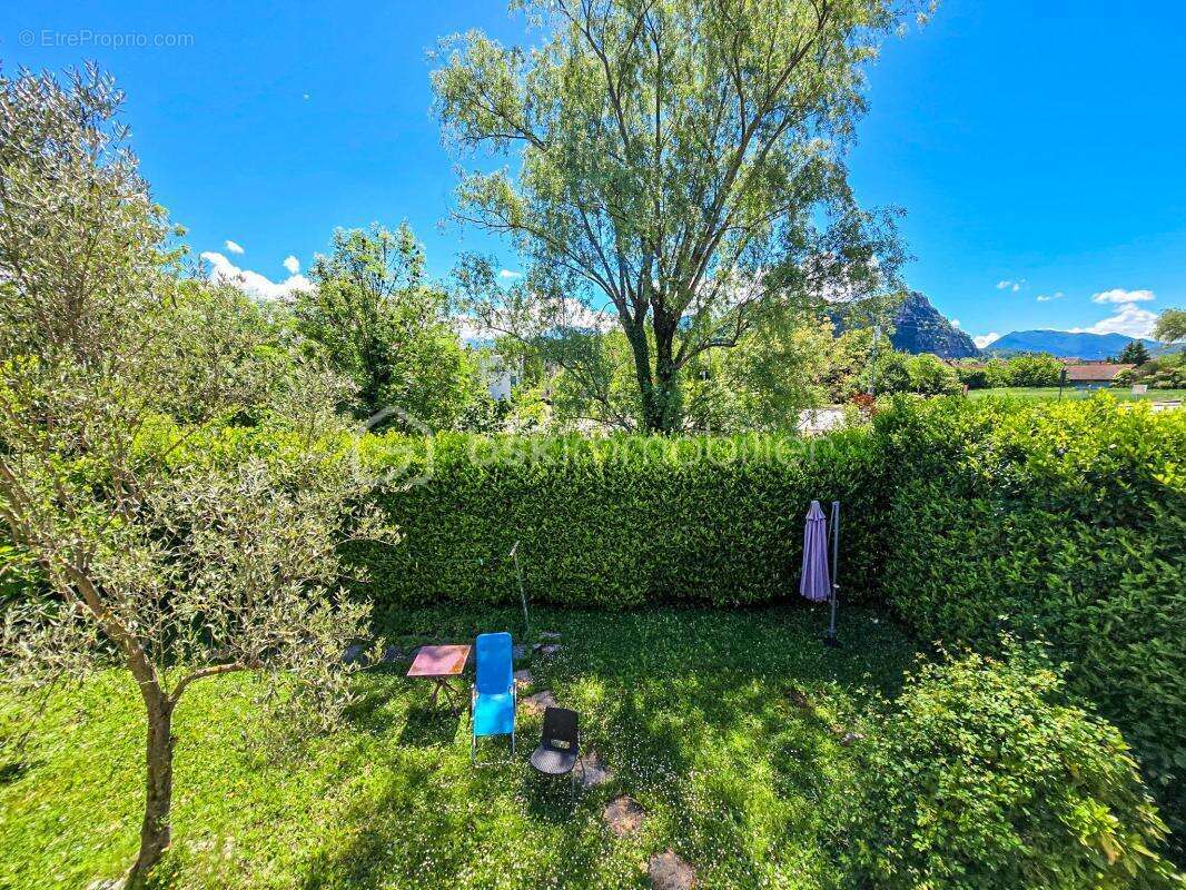 Maison familiale avec fort potentiel – 260 m² environ – Claix / Allée du Ruisseau - photo 14
