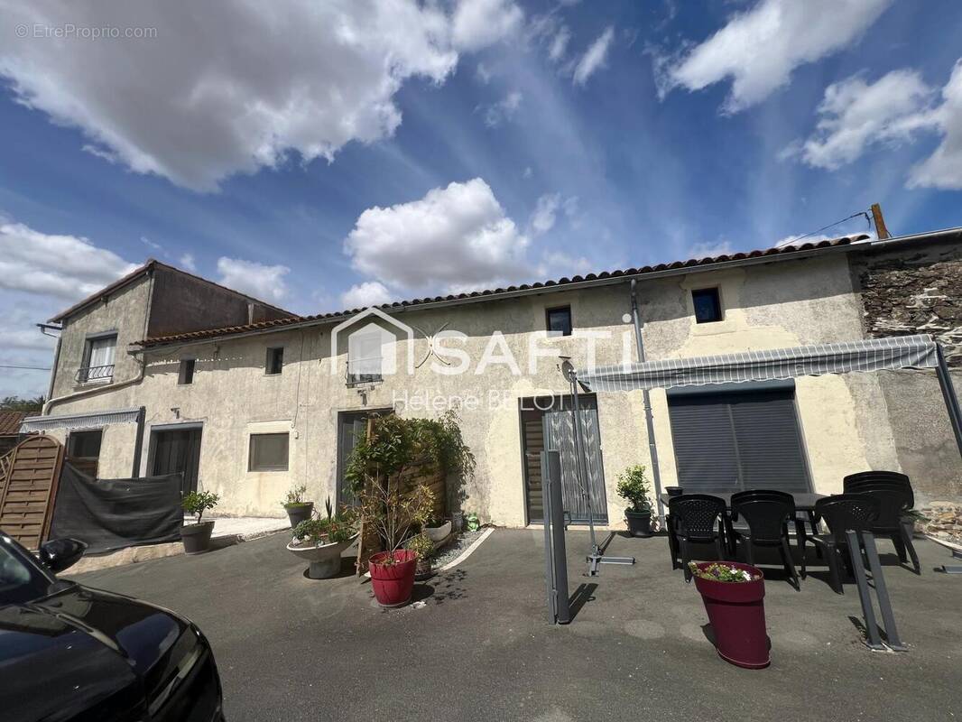 Photo 1 - Maison à MONSIREIGNE