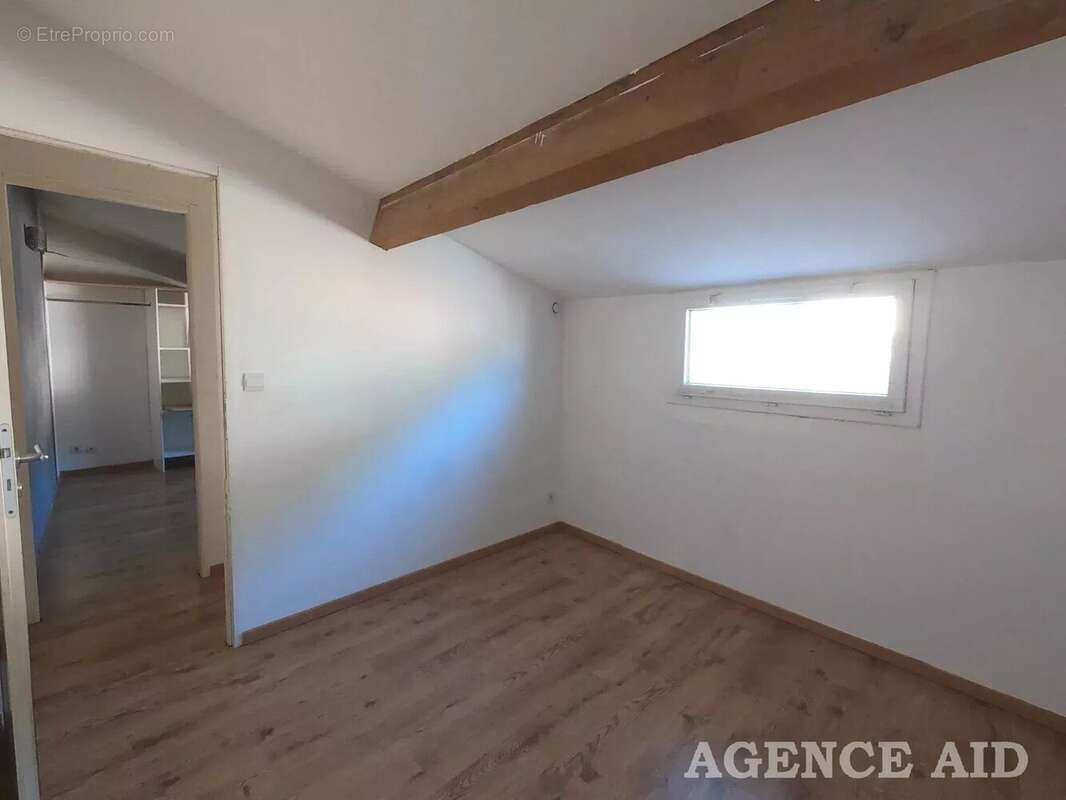 Appartement à CUGES-LES-PINS