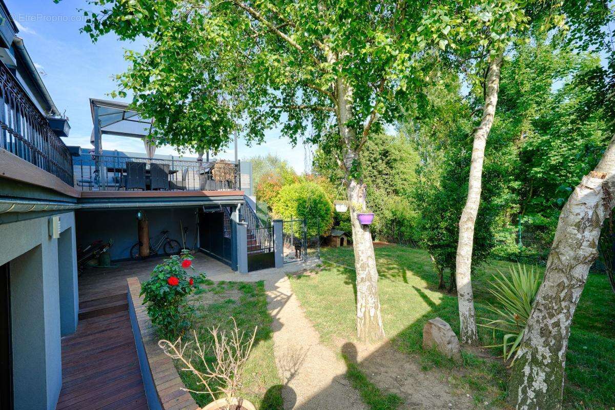 Maison à ATHIS-MONS