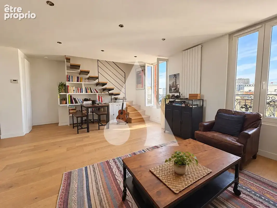Beau duplex lumineux en dernier étage, Proche Paris - photo 2