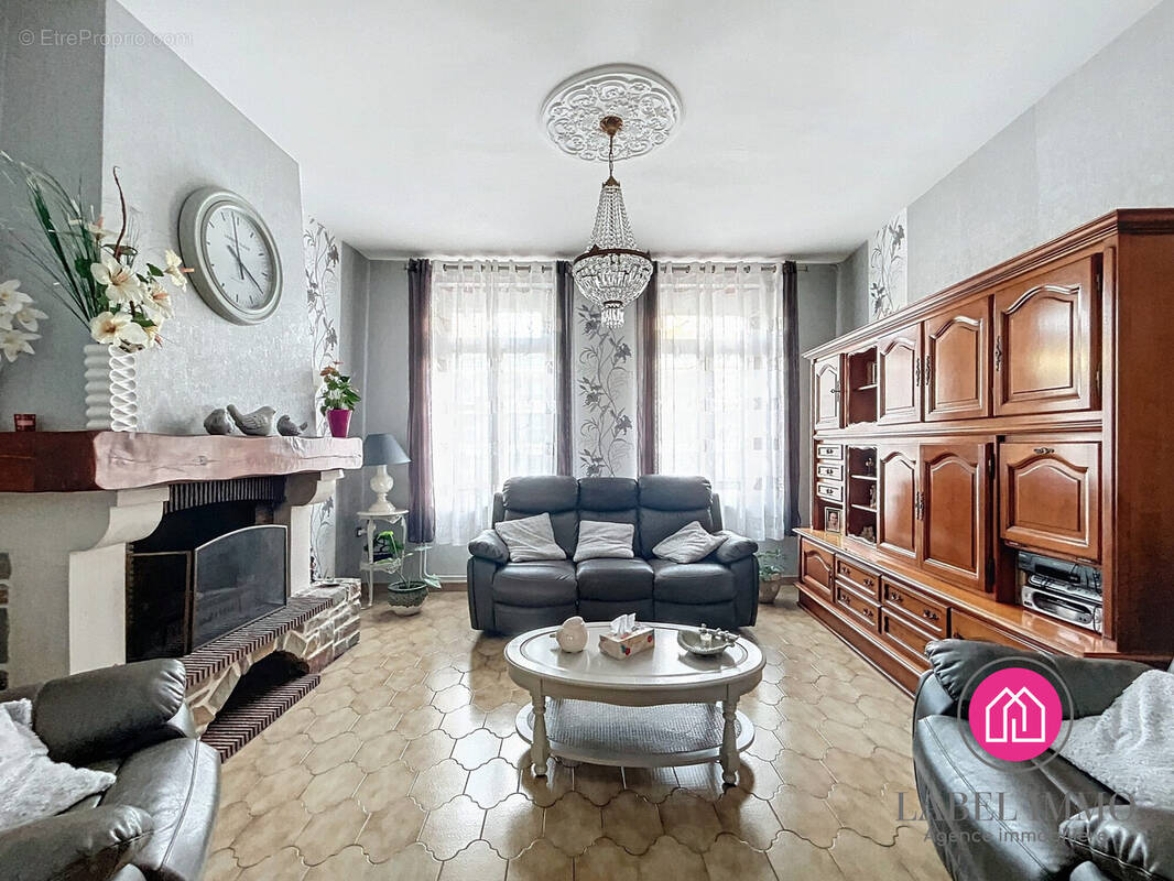 Maison à VIEUX-CONDE