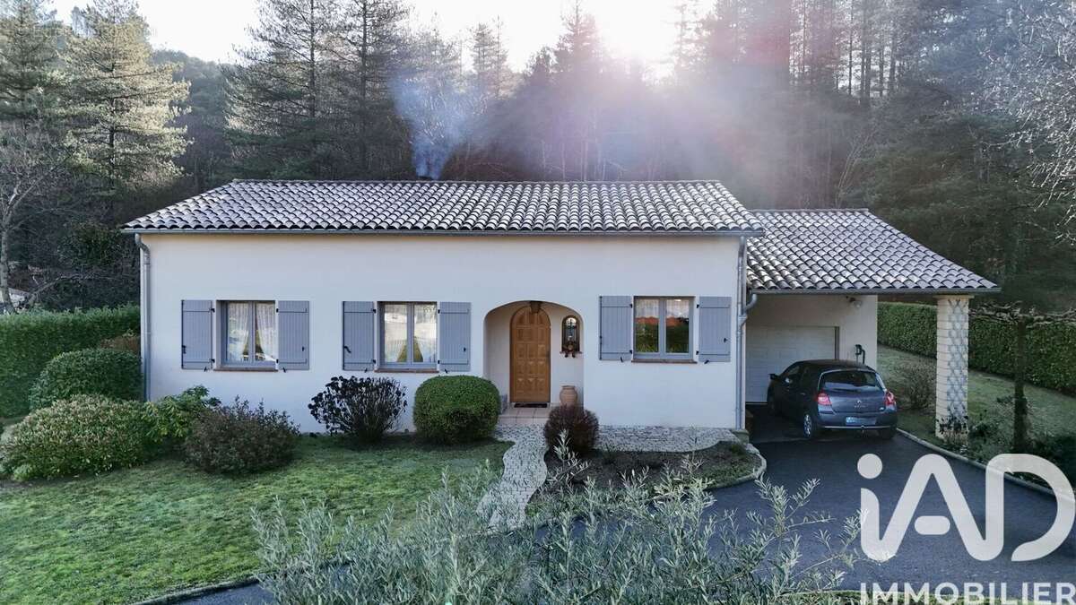 Photo 2 - Maison à JAUJAC