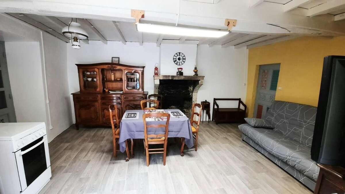Maison à HIERES-SUR-AMBY