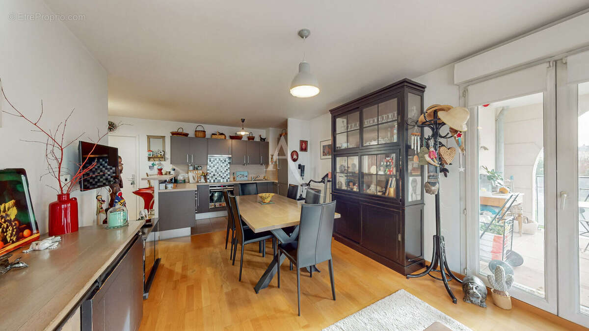 Appartement à LE PLESSIS-ROBINSON