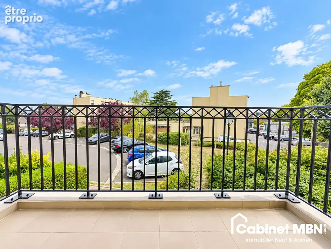 Centre-ville - studio 31 m² - balcon - parking - photo 8