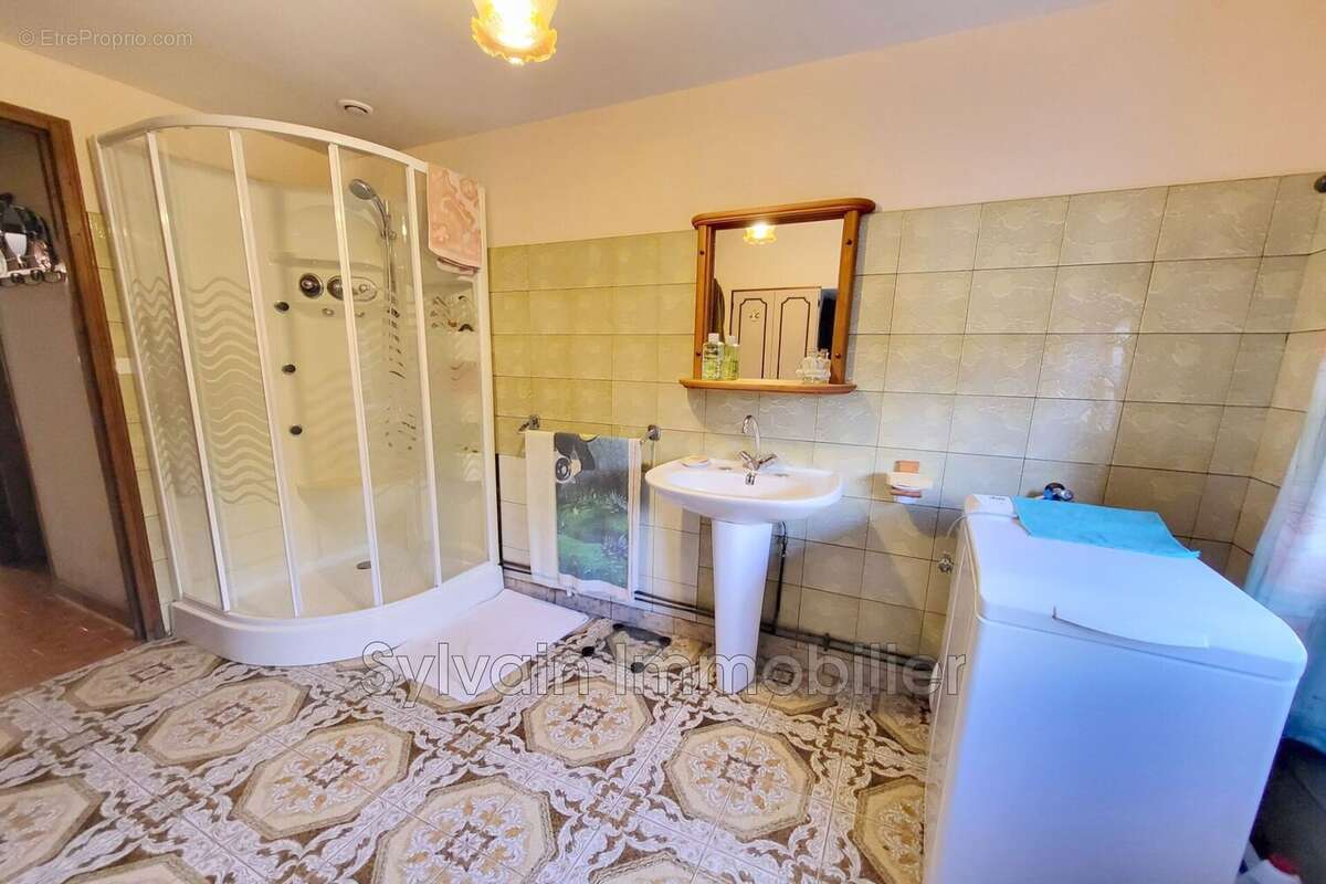 Maison 96 m² à Songeons  - photo 9