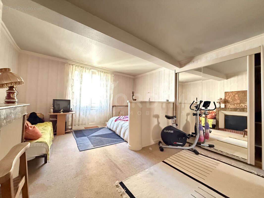 Maison à BONNY-SUR-LOIRE