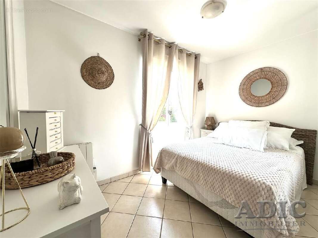 Appartement à LONGPERRIER