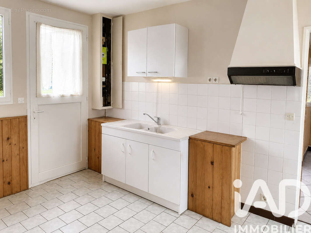 Maison 85 m² à Villebernier  - photo 2