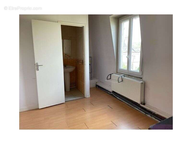 Appartement 450 m² à Sens  - photo 7