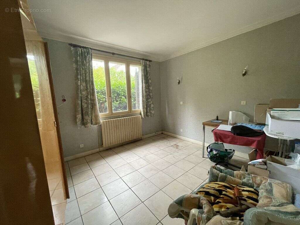 Maison à CHUELLES