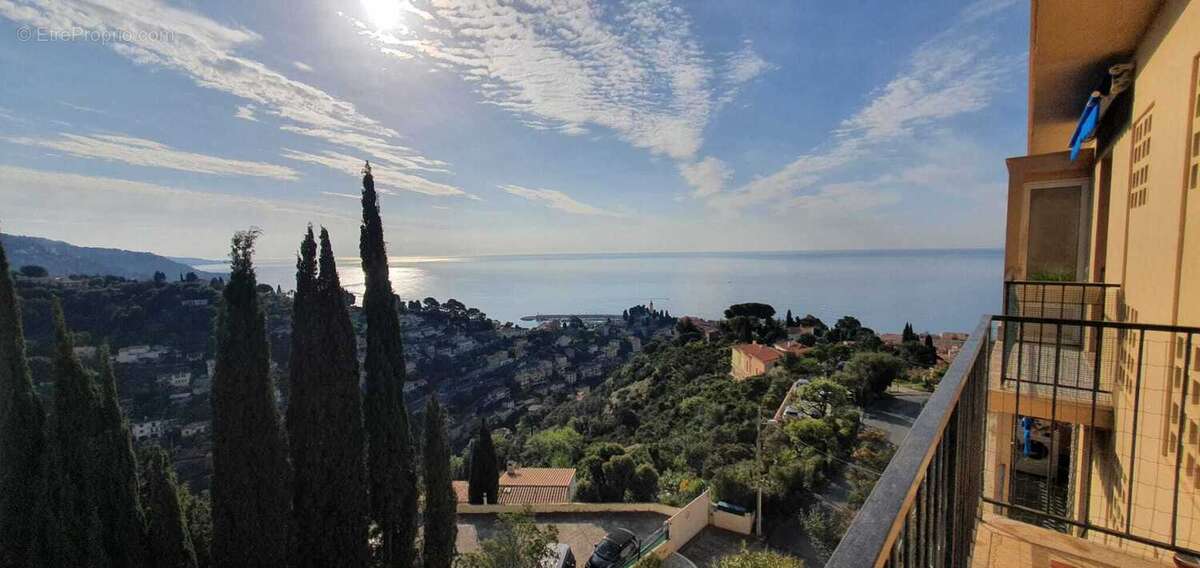 Appartement à MENTON