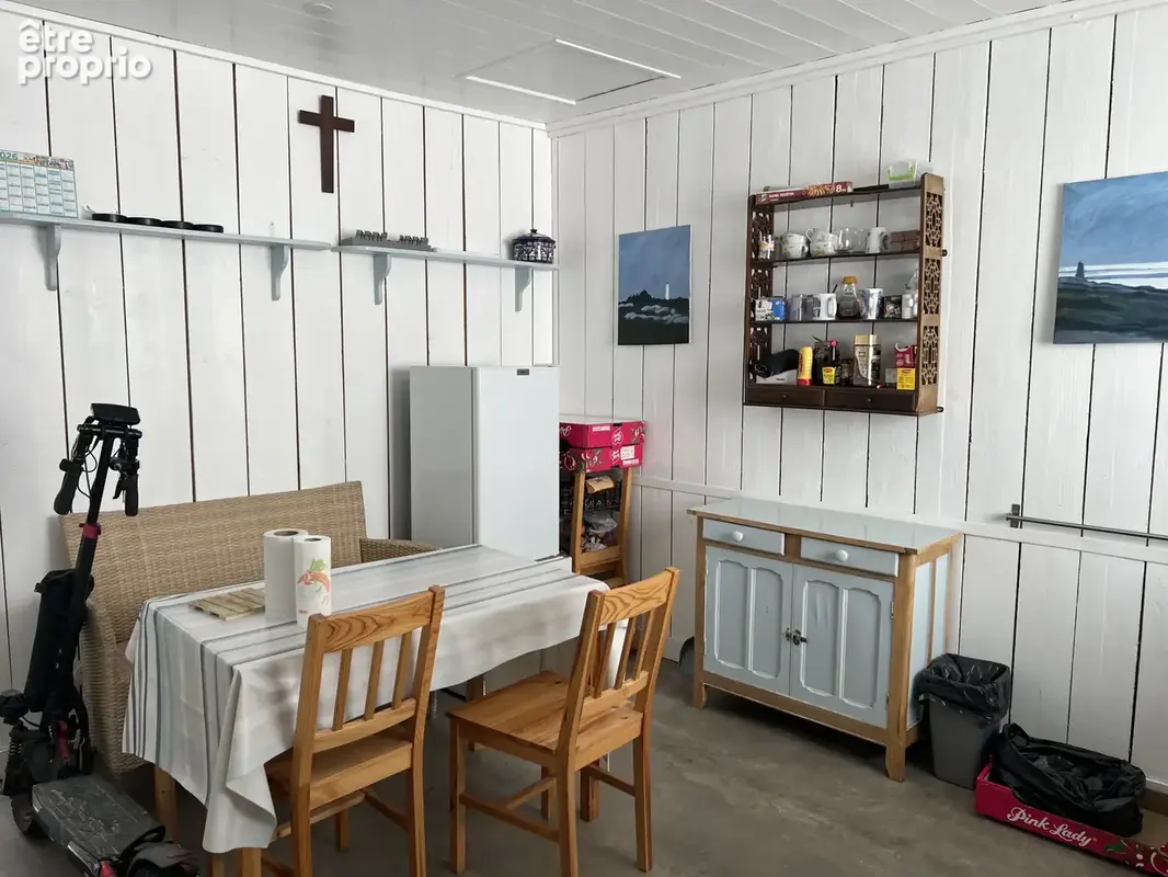 Ancien atelier complètement rénové dans le centre de Port Joinville - photo 2
