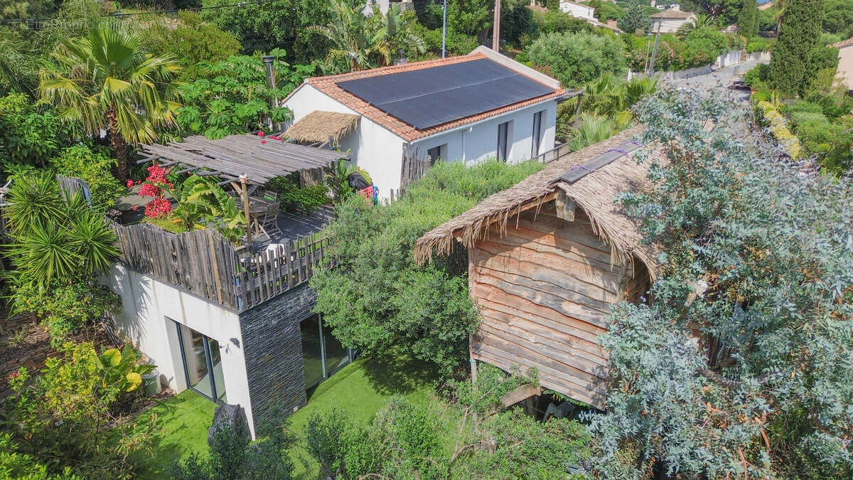 Maison à CAVALAIRE-SUR-MER