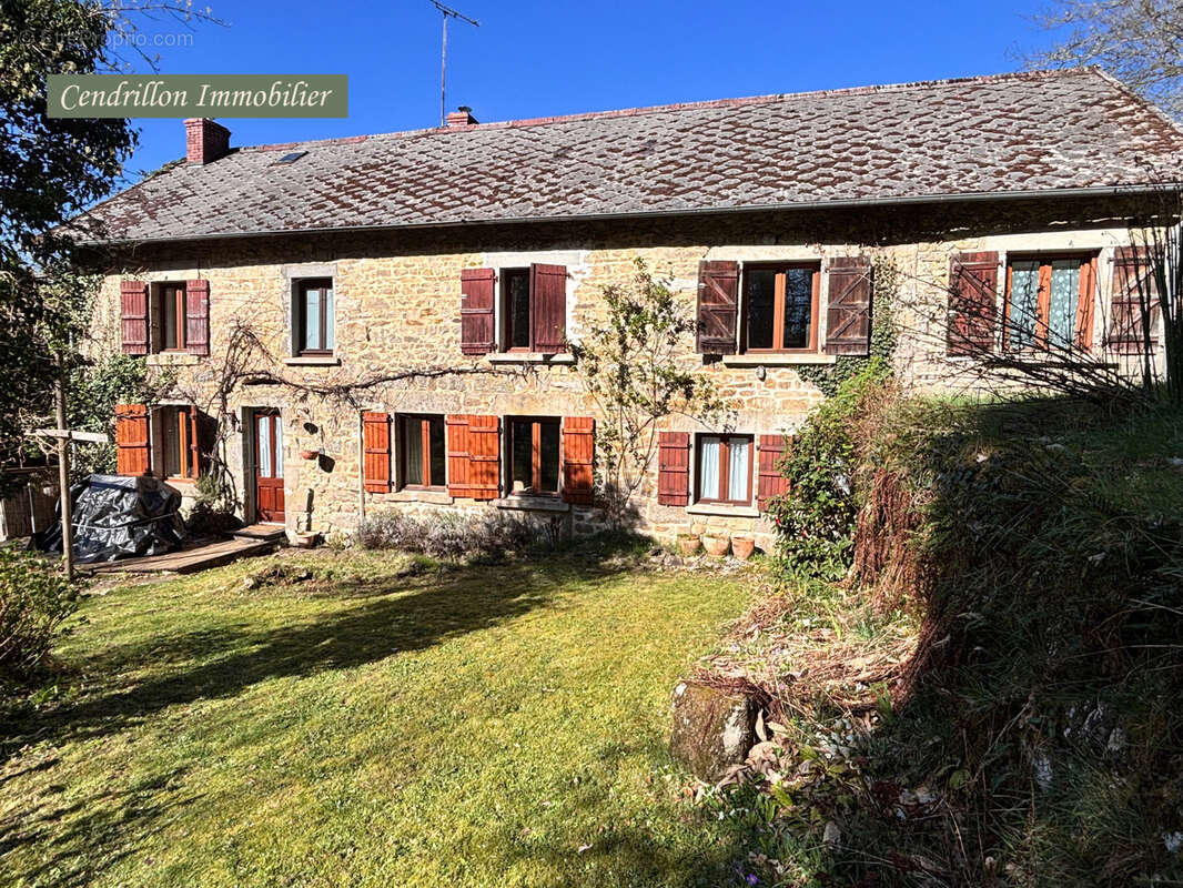 Maison à SAINT-JUNIEN-LA-BREGERE
