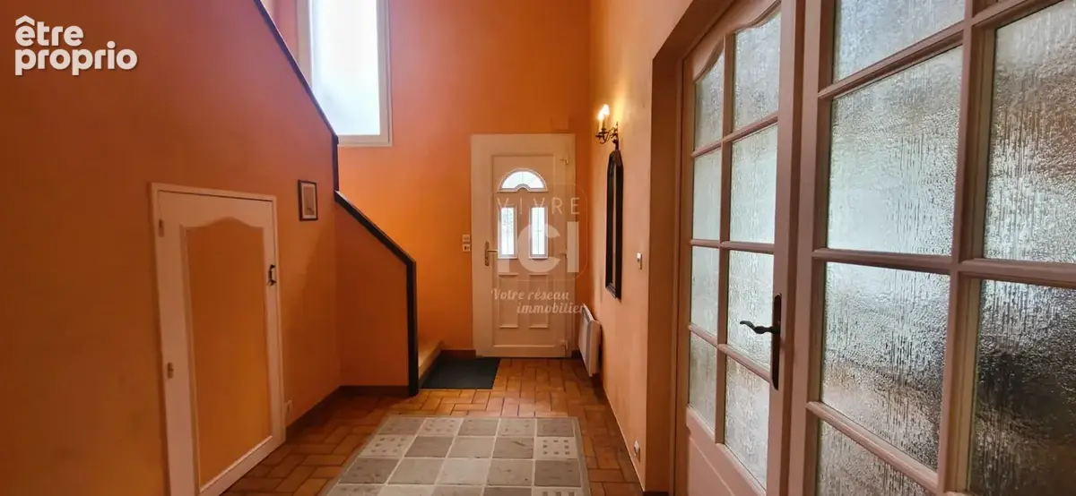 Maison Sainte-Luce-Sur-Loire - 4 chambres - photo 4