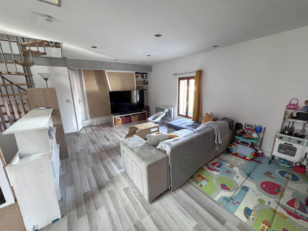 Appartement à HOUDAN