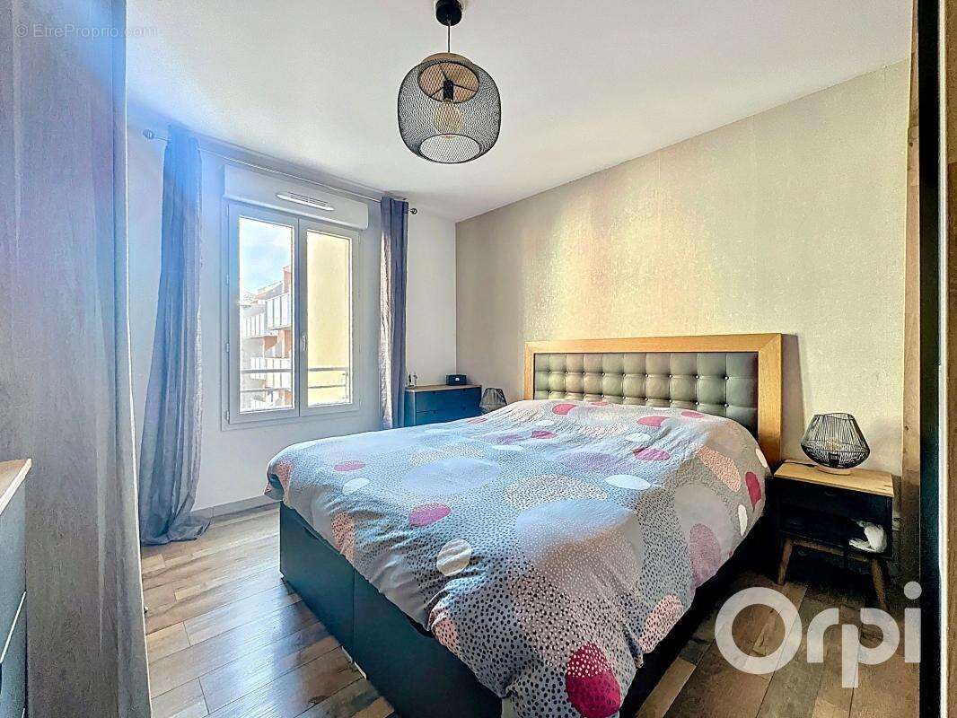 Appartement à CARROS