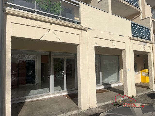 Commerce à LUC-LA-PRIMAUBE