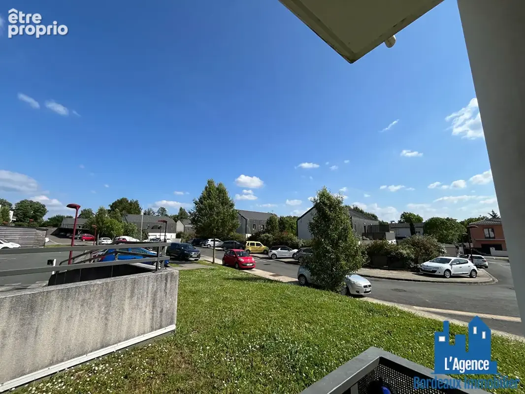 Exclusivité !!! bassens - secteur parc beauval - appartement type 2 de 39 m² avec  terrasse + 1 place de parking. michaël vigier - photo 10