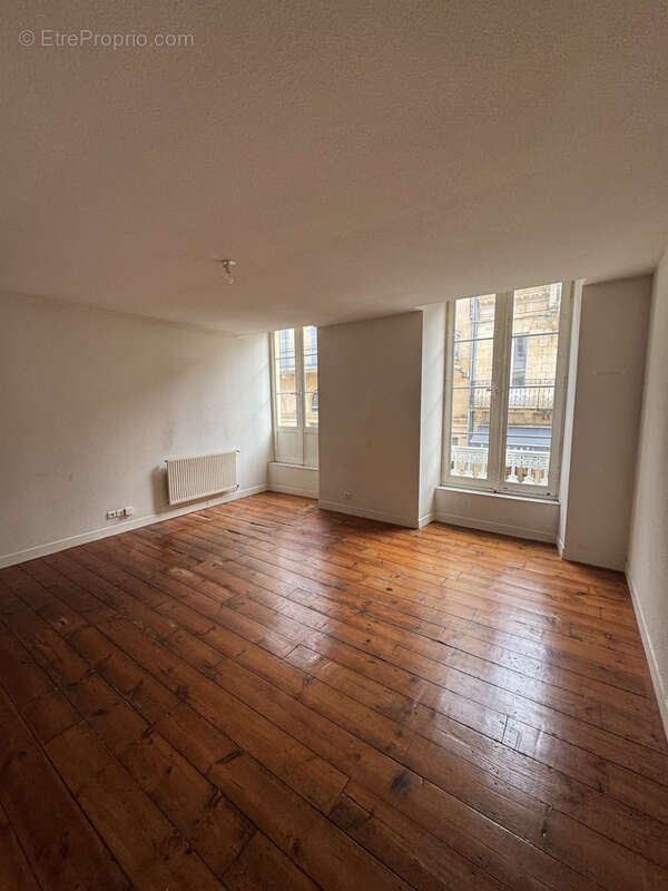 Appartement à SARLAT-LA-CANEDA