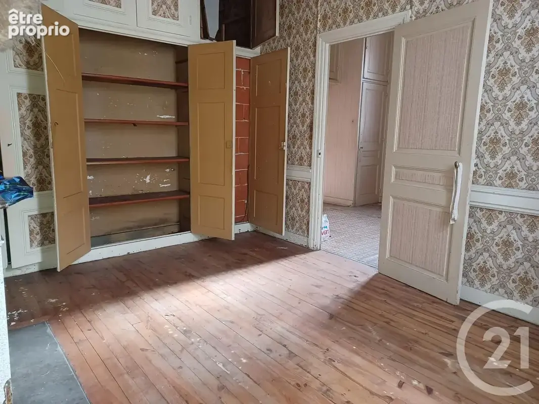 Maison 10 pièces 220 m² à vendre à Bourg-Argental (42220) - photo 19
