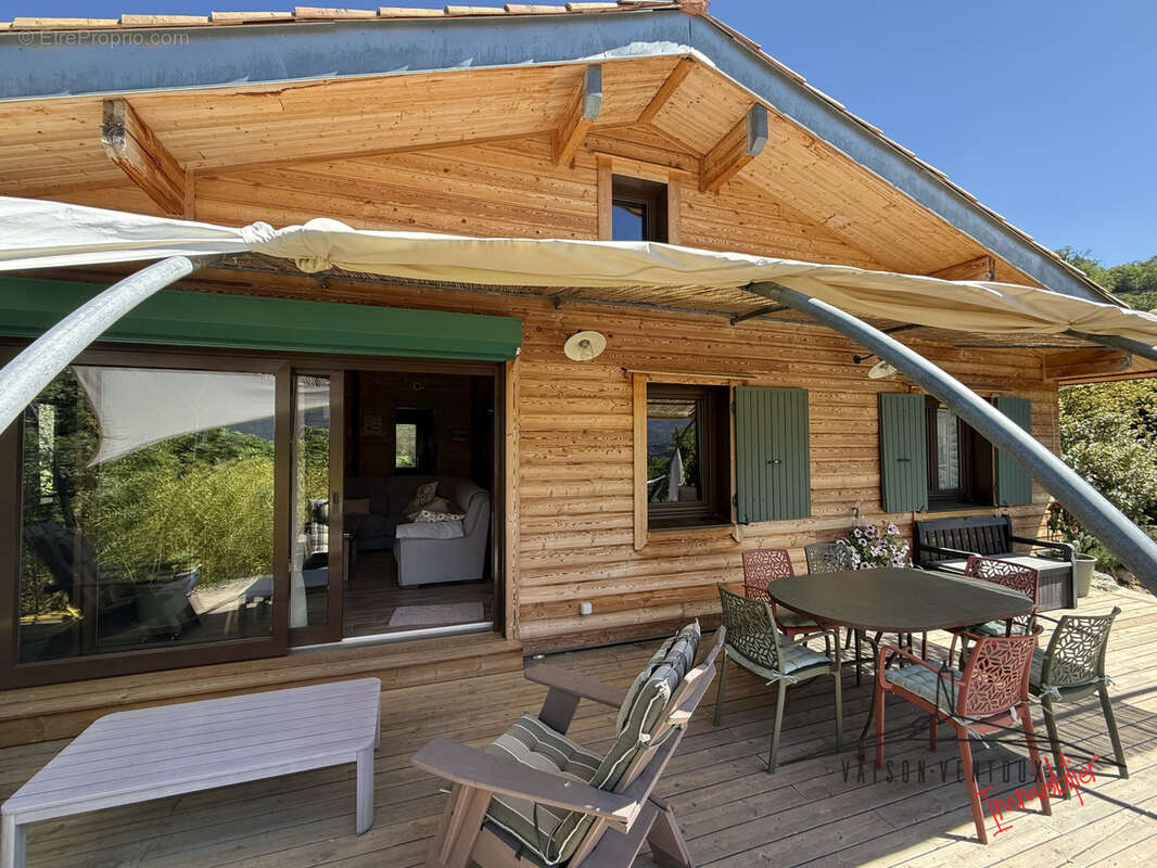 Maison en bois sur 2,- ha, situation exceptionnelle - photo 3
