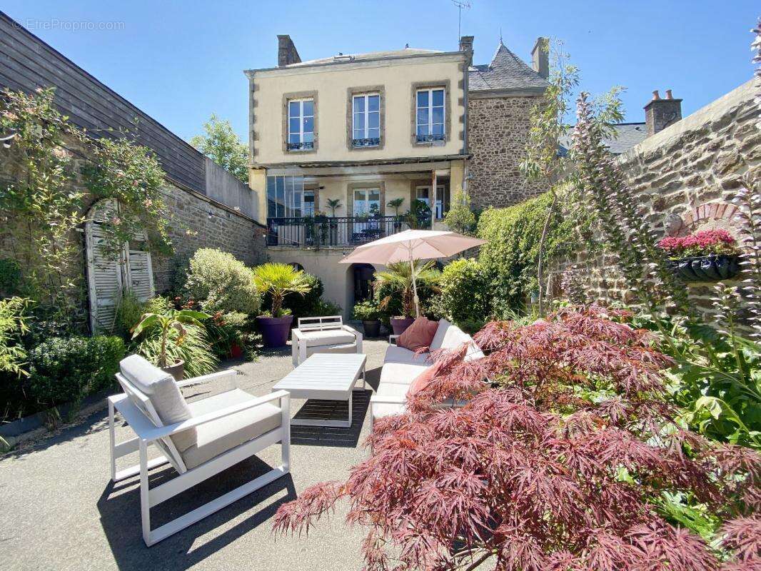 Appartement à ERNEE