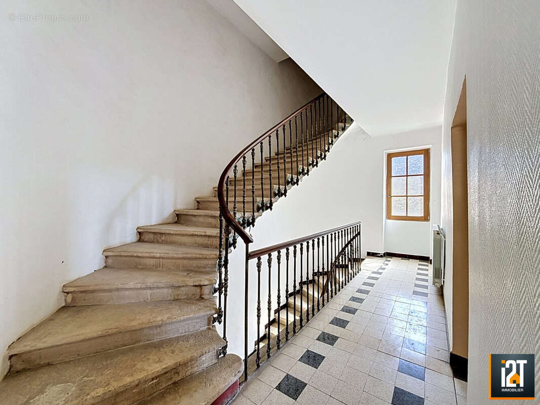 Maison à LA CALMETTE