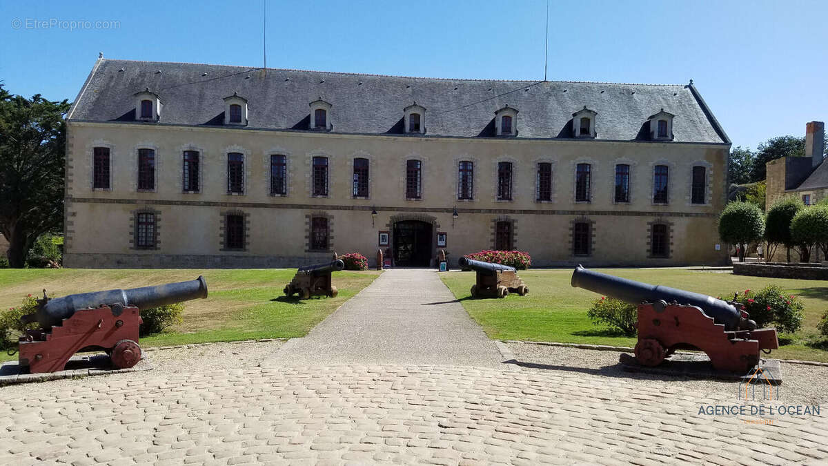 Maison récente à Le Palais : volumes généreux et terrain de 130 m² - photo 8