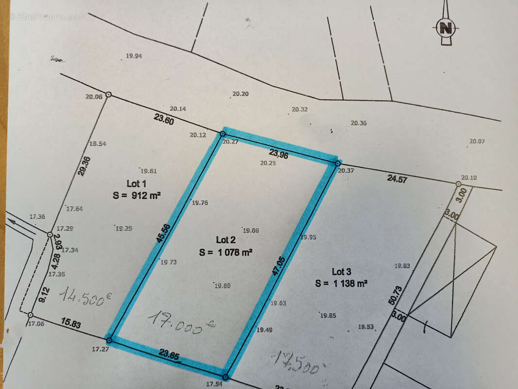 Terrain à SAINT-CIERS-DU-TAILLON