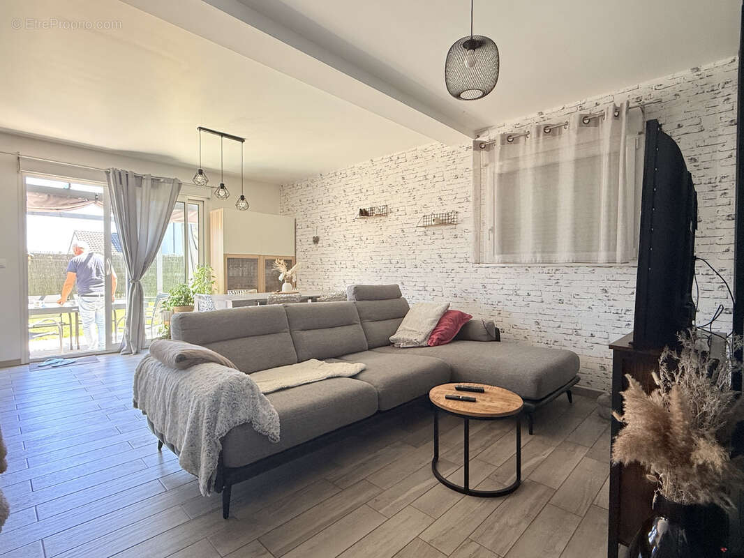 Pournoy-la-Grasse   Maison de 2018, 4 chambres, DPE B, aucun travaux à prévoir - photo 3