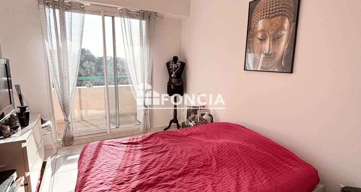 Appartement à MANDELIEU-LA-NAPOULE
