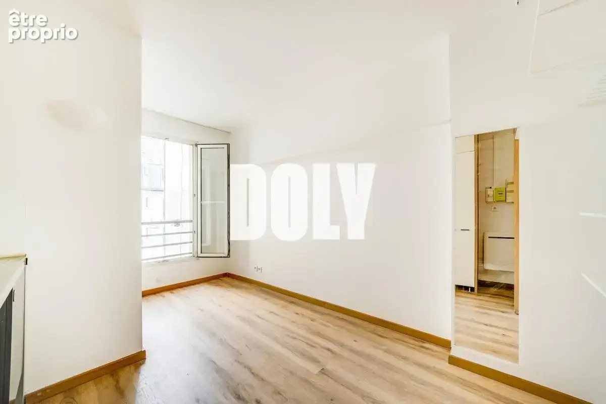 Appartement à PARIS-11E