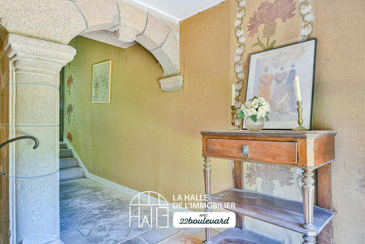 Maison 535 m² à Saint-Sylvestre  - photo 11