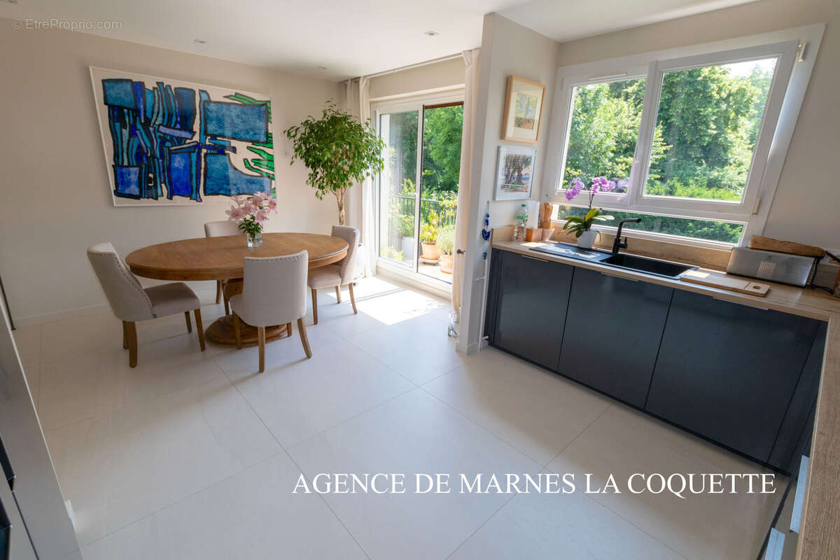Appartement à VILLE-D'AVRAY