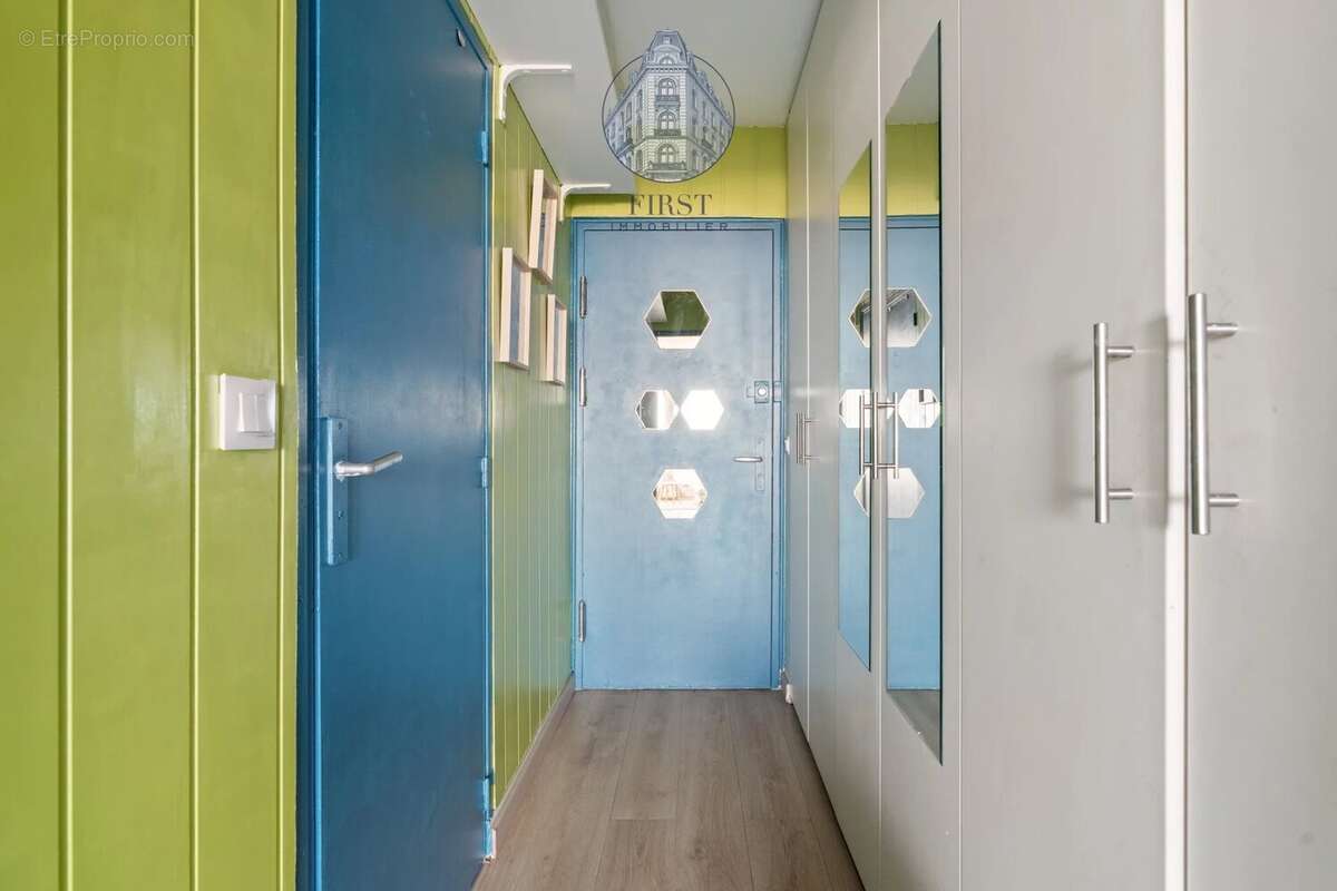 Appartement à PARIS-18E