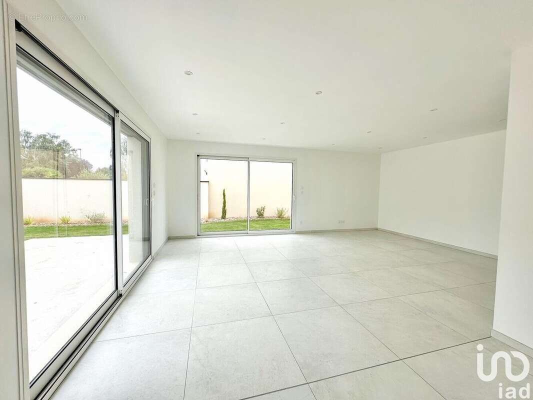 Photo 7 - Maison à ETERVILLE