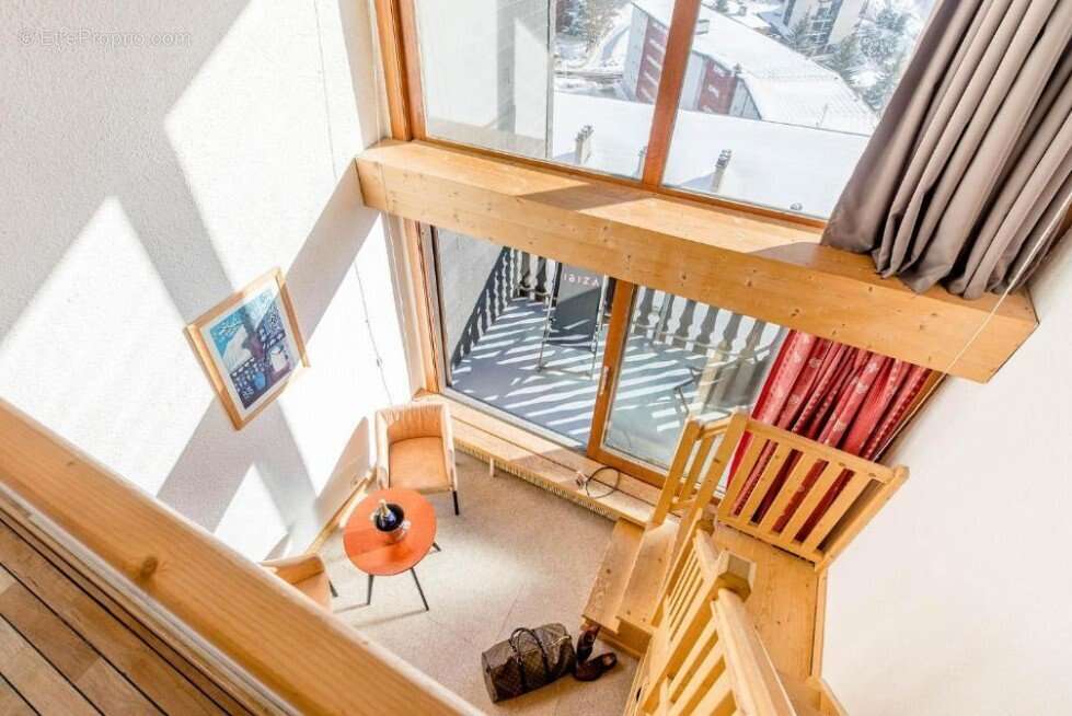 INVESTISSEMENT LOCATIF  Les Deux Alpes  Résidence de Tourisme Hôtel Ibiza - 6,52% de rentabilité - photo 4