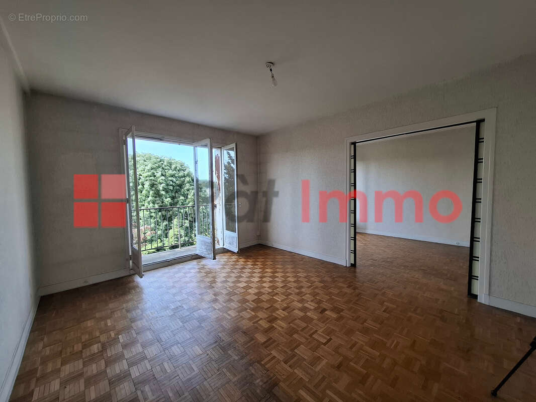 Appartement à VERSAILLES