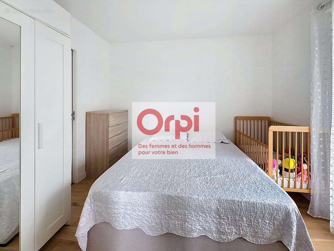 Appartement à LE PLESSIS-ROBINSON