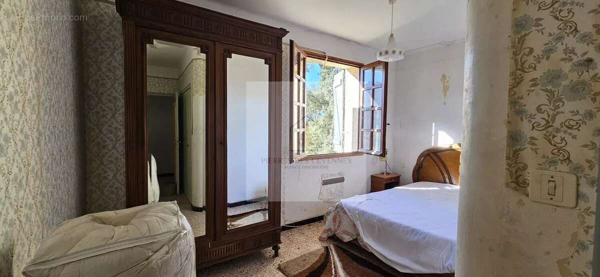 Maison à SAINT-PRIVAT-DE-VALLONGUE