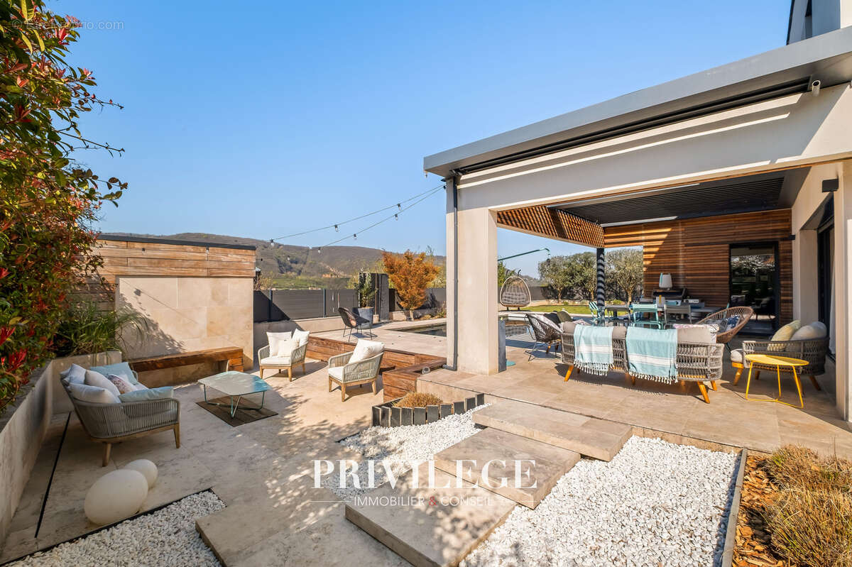 Maison à ROCHETAILLEE-SUR-SAONE