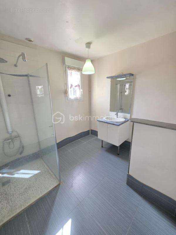 Maison à SAINTE-GAUBURGE-SAINTE-COLOMBE