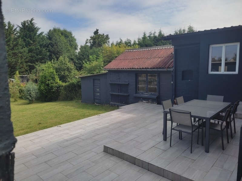 Maison à COURRIERES