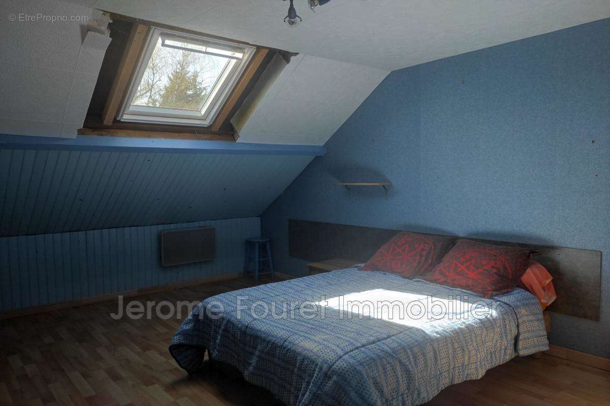 Maison à CHAVEROCHE