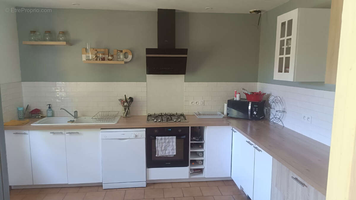 Maison à CHAMPAGNAC-DE-BELAIR