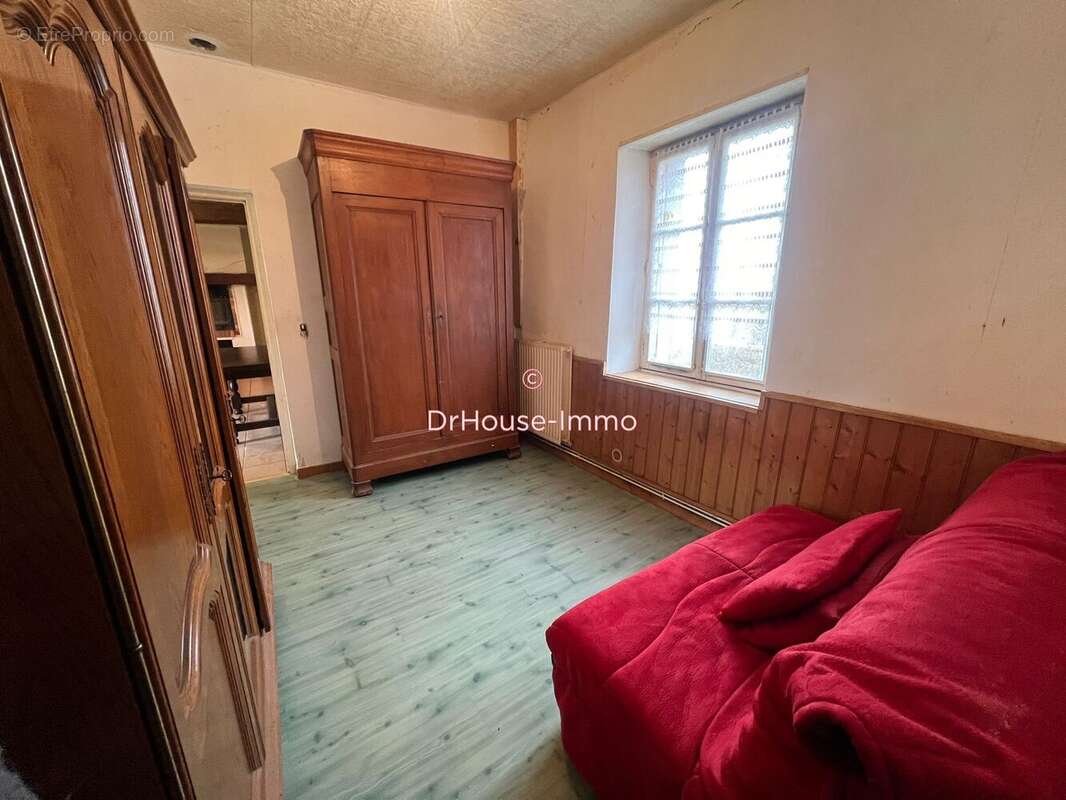 Maison à VILLAINES-SOUS-LUCE