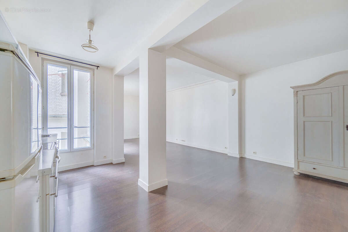 Appartement à PARIS-15E
